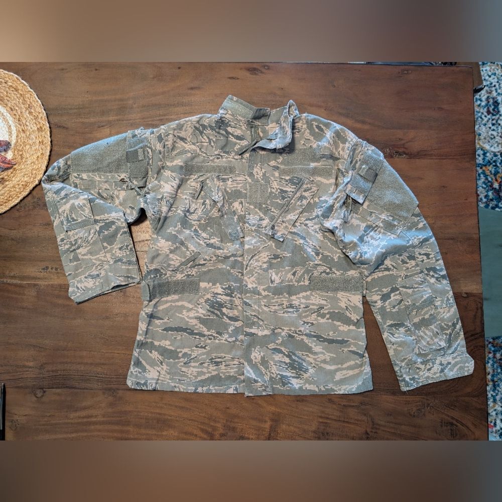 U S. Air Force Camouflage Shirt/Jacket Size Unisex Small Regular